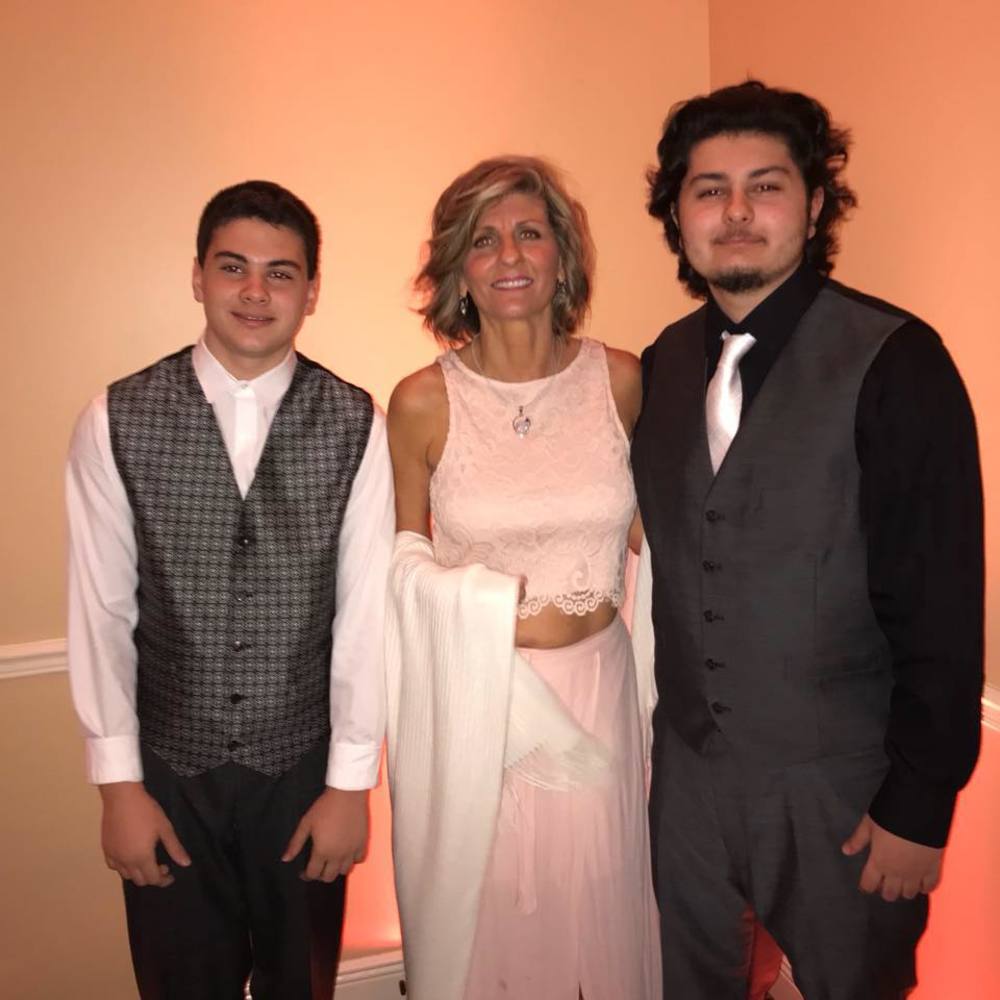 Meet your Posher, Dina